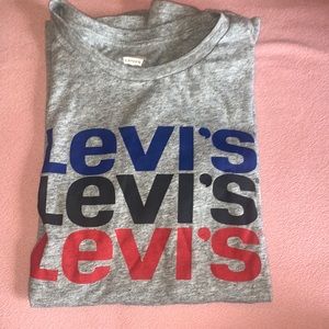 Levi’s shirt